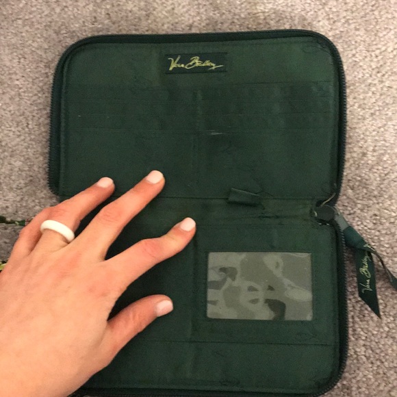 Vera Bradley purse and matching wallet - Picture 4 of 4